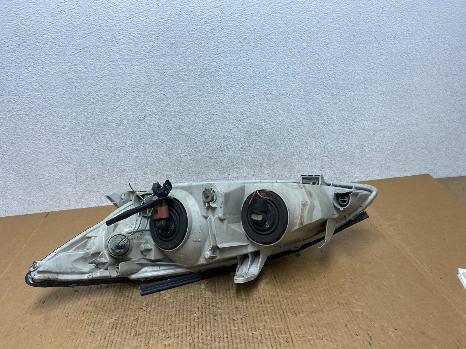 2002 to 2004 Toyota Camry Halogen Headlight Right Passenger Rh AE2841 DW5