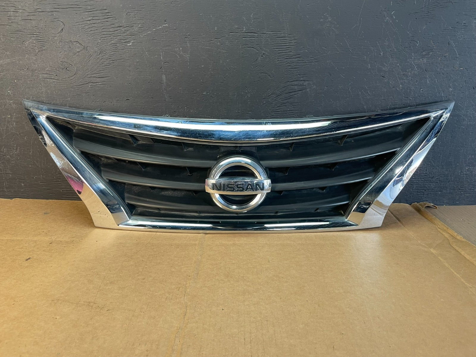 2013 to 2015 Nissan Altima Front Upper Grill Grille Sedan Aftermarket AE0841 DG0