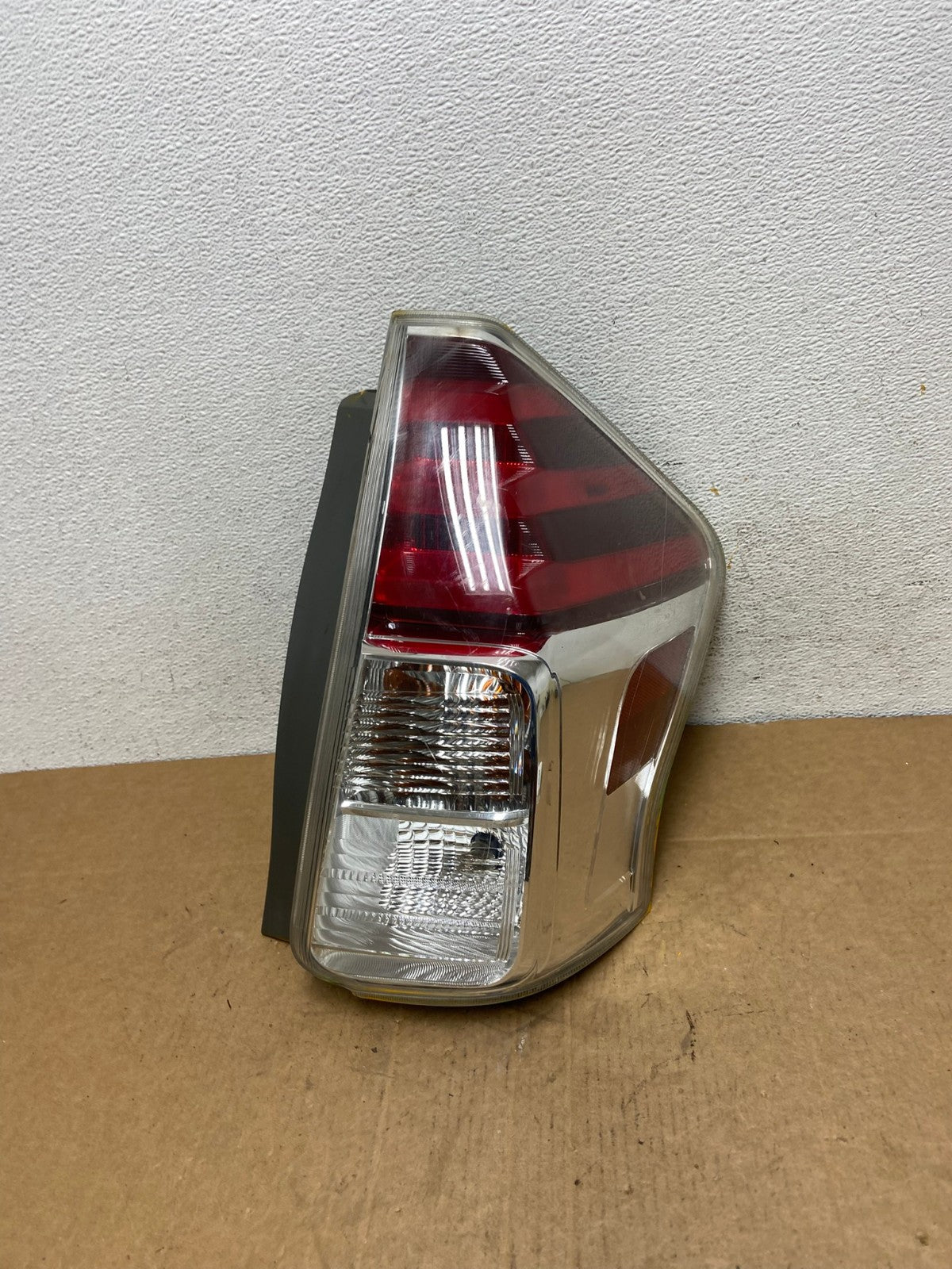 2015 to 2018 Toyota Prius V LED Right Passenger RH Tail Light AD6078 LK0