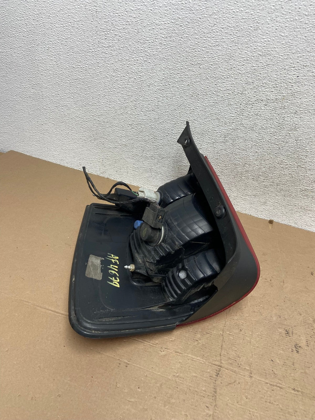 2008 to 2012 Ford Escape Left Driver LH Side Tail Light AF4679 LK5