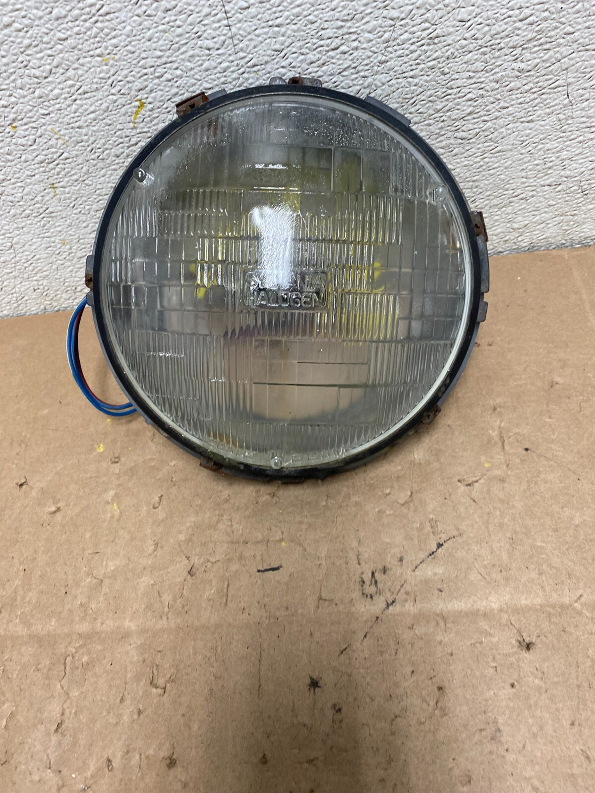 1989 to 1993 Volkswagen Cabriolet Rabbit Left or Right Headlight Oem M37810