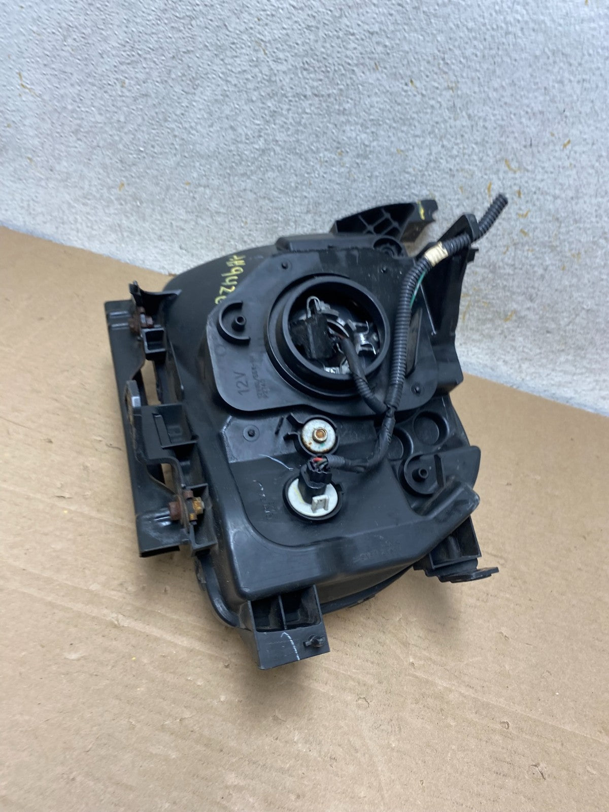 2003 to 2006 Honda Element Left Driver Lh Side Headlight AH9426 DW7