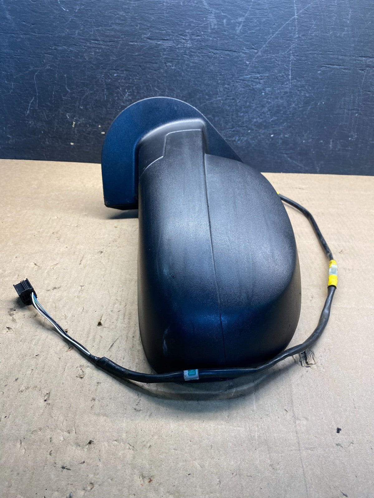 2007 to 2013 Chevrolet Tahoe Silverado Suburban Left Driver Mirror AG3487 MS0