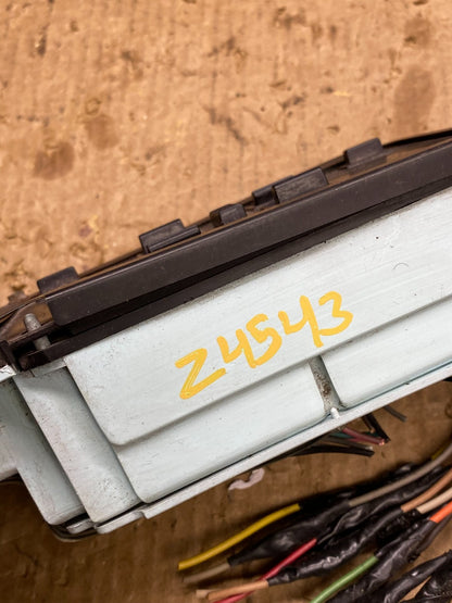 1984-1985 Chevrolet Corvette Digital Dash Information DIC Switch Panel Z4543 DG6