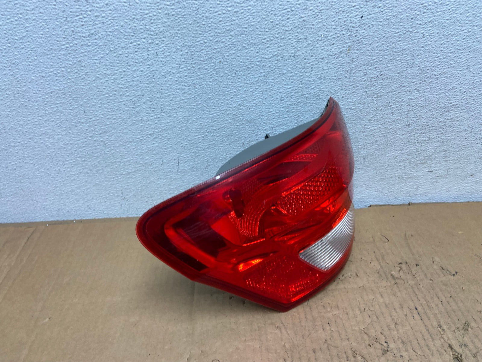 2011-2013 Jeep Grand Cherokee Left Driver Side Lh Tail Light AD1069 LK2