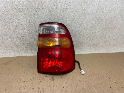 1998 to 2002 Toyota Land Cruiser Right Passenger RH Side Tail Light AH7701 LK0