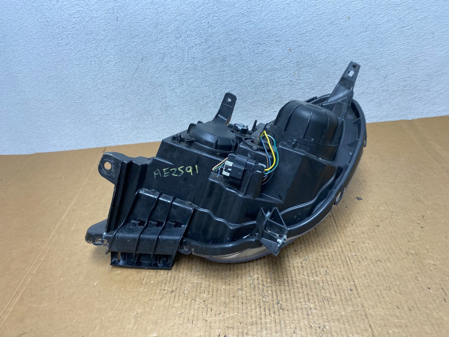 2010 - 2015 Chevrolet Equinox Halogen Headlight Right Passenger Side AE2591 DW7
