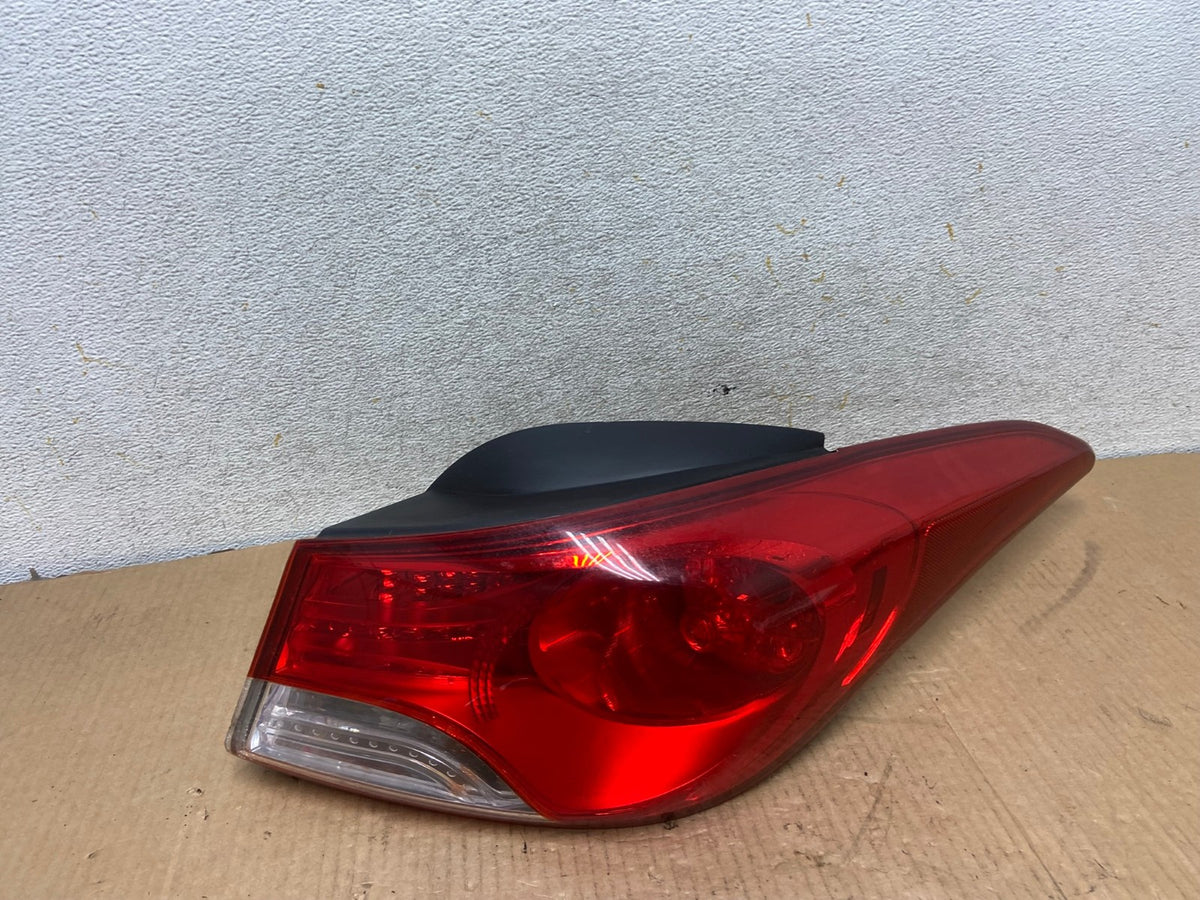 2011 2012 2013 Hyundai Elantra Sedan Right Passenger Tail Light AI7052 LK0