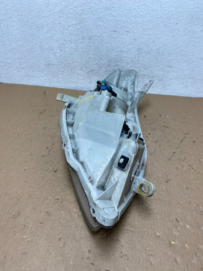 2003 to 2008 Toyota Matrix Left LH Side Halogen Headlight AD8129 DW8