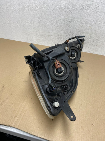 2006 to 2010 Toyota Sienna Right Passenger Rh Side Headlight Halogen AE7018 DW6