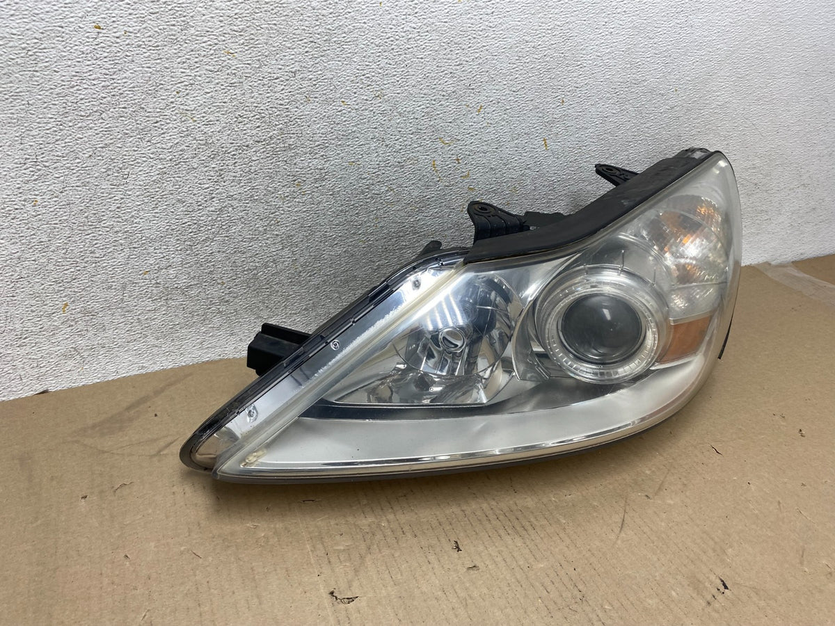 2009 - 2011 Hyundai Genesis Left Driver LH Halogen Headlight AH6728 DW1