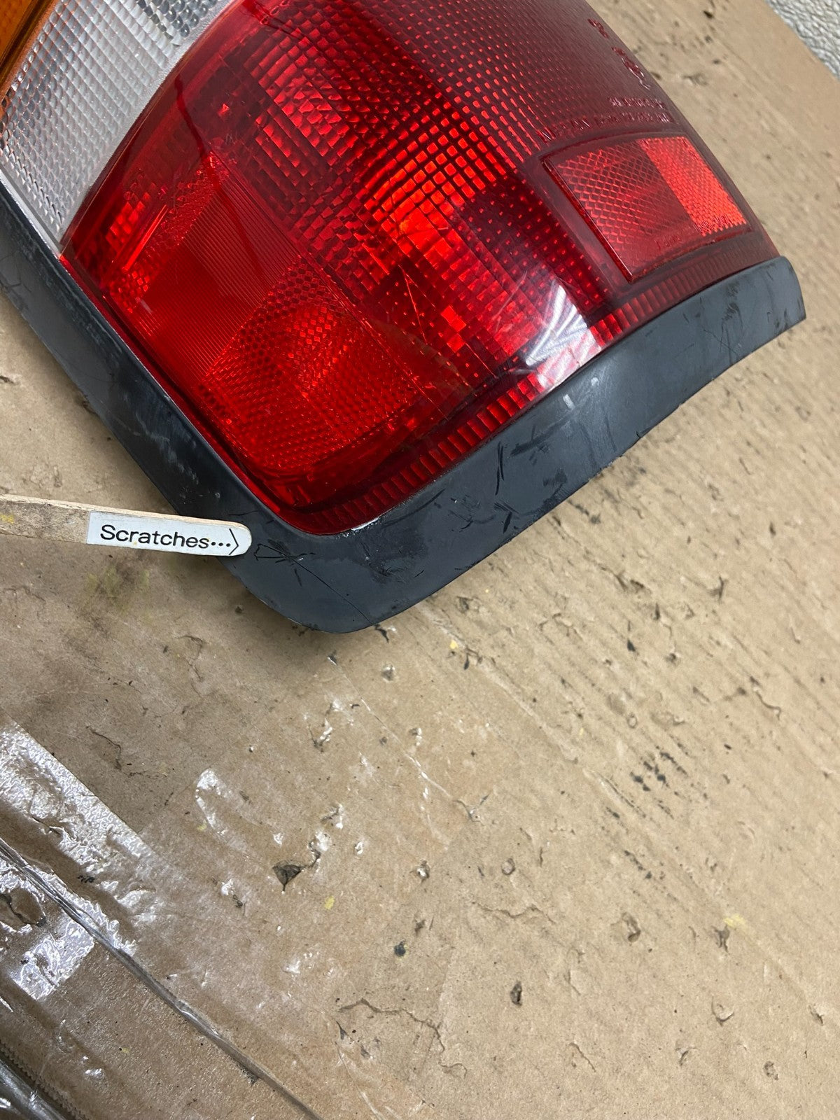 1996 - 1998 Nissan Pathfinder Left Driver LH Side Tail light Oem AA9764 LK3