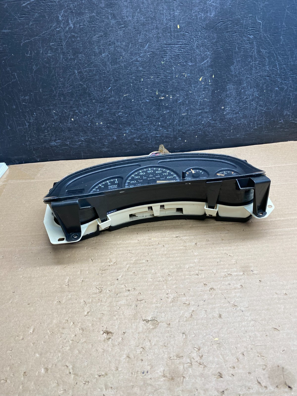 2002 GMC Yukon Speedometer Cluster Gauge AG6366 DG4