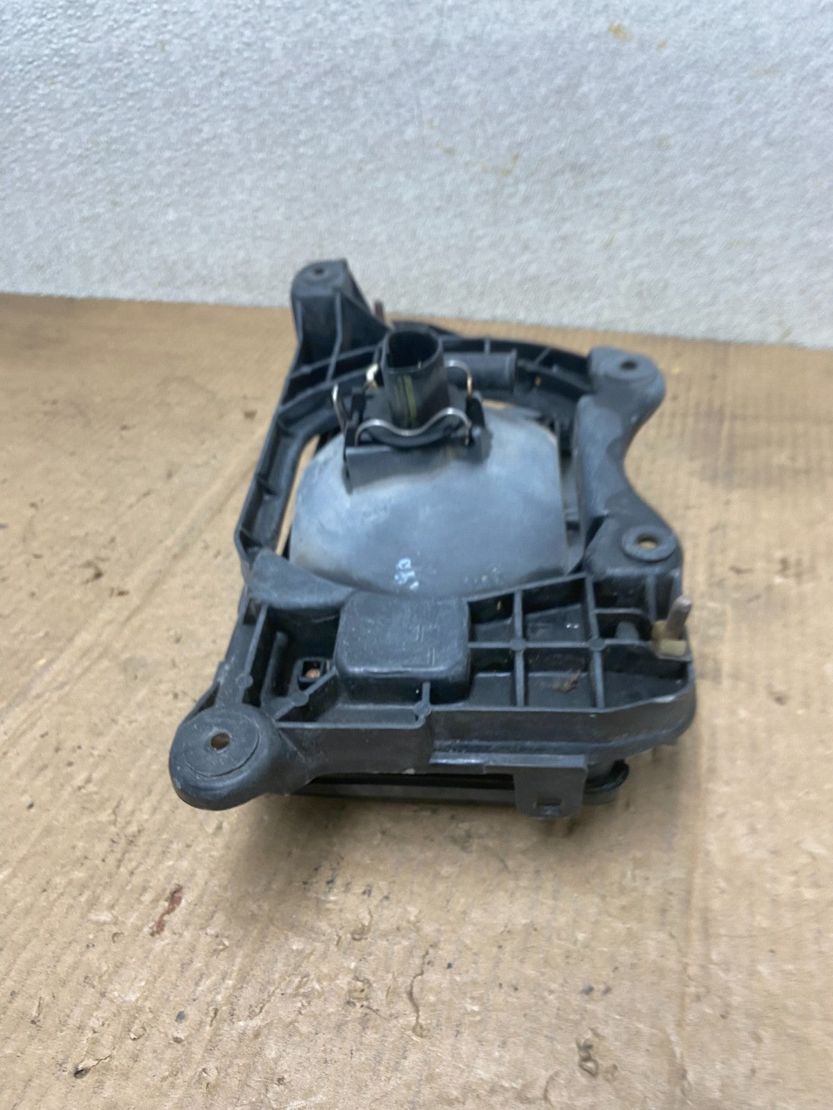 1991 to 1997 Isuzu Rodeo Left Driver LH Side Halogen Headlight AA6666 DG8