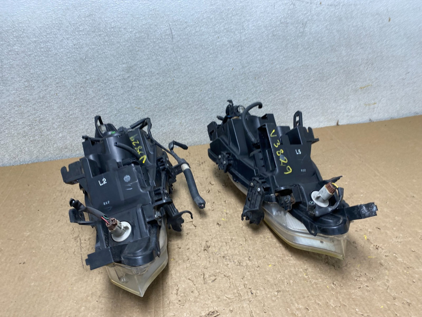 Halogen 2011 2012 2013 2014 Nissan Murano Headlights Left+Right V3829 DW14