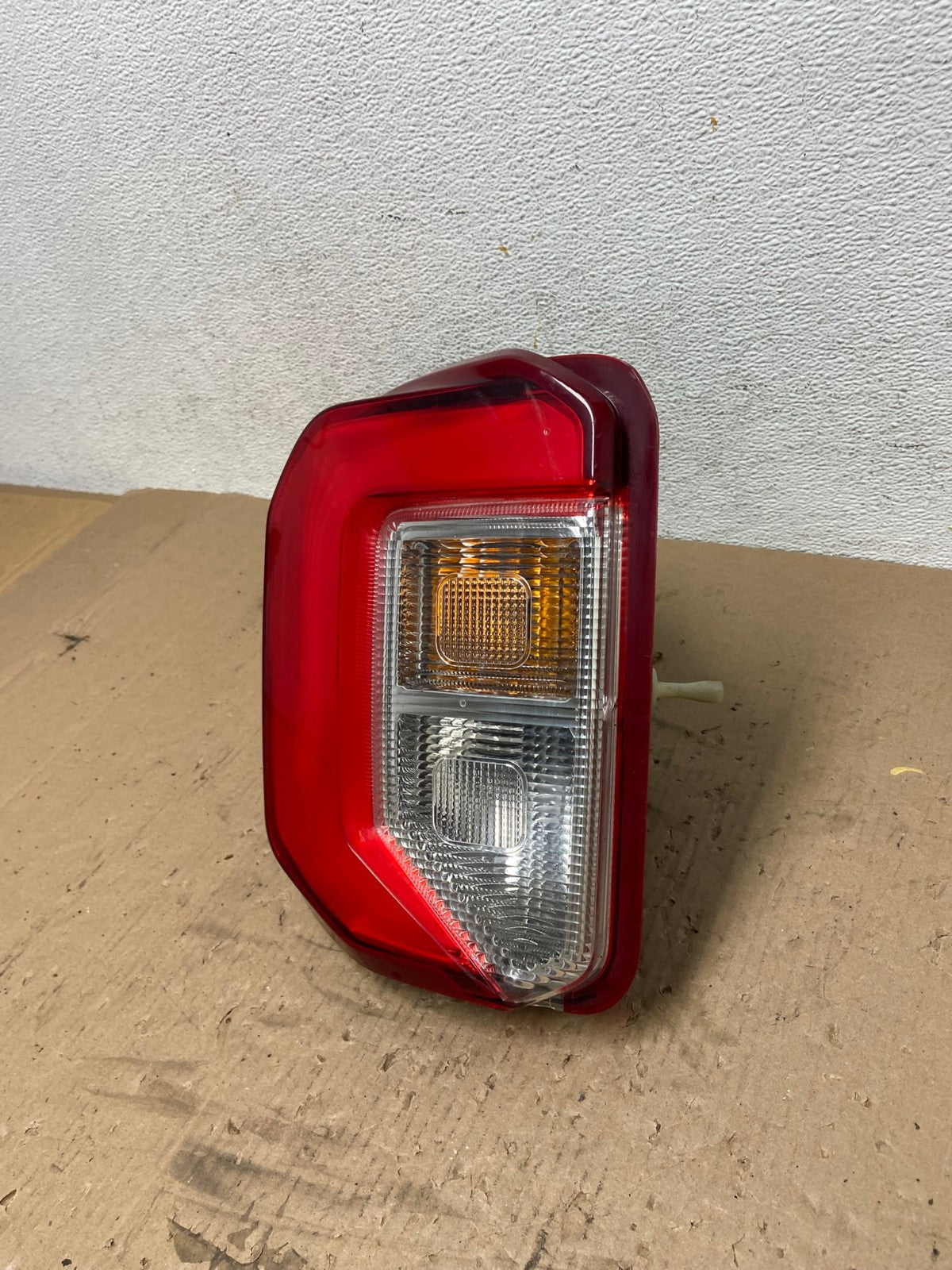 2020 2021 2022 2023 Ford Explorer Left Driver Lh Side Tail light AD7818 LK1