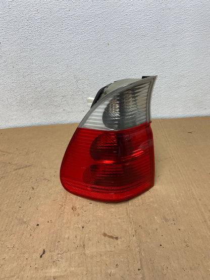 2004 2005 2006 BMW E53 X5 Left Driver Lh Side Tail Light AD1191 LK0