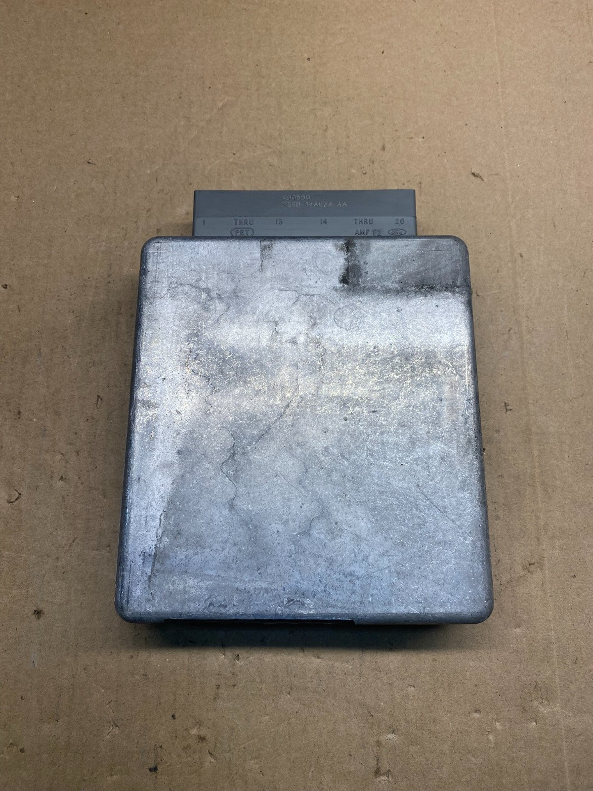 2004 Ford Van E250 4.6L Engine Control Module Unit ECU AE7440 DW0
