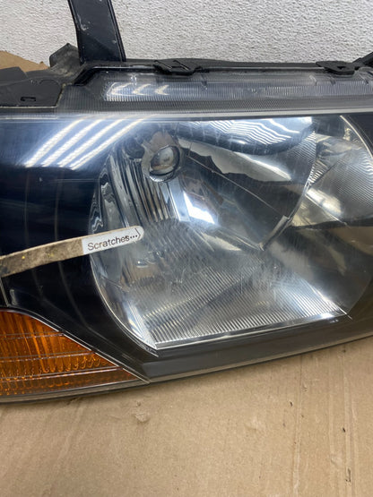 2000 to 2004 Mitsubishi Montero Pajero Right Passenger RH Headlight AE9108 DW3