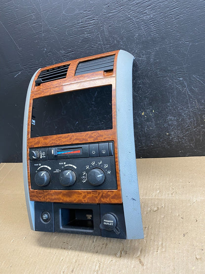 2005-2009 Dodge Durango Heat AC Climate Temperature Control Radio Bezel AC6537DG1