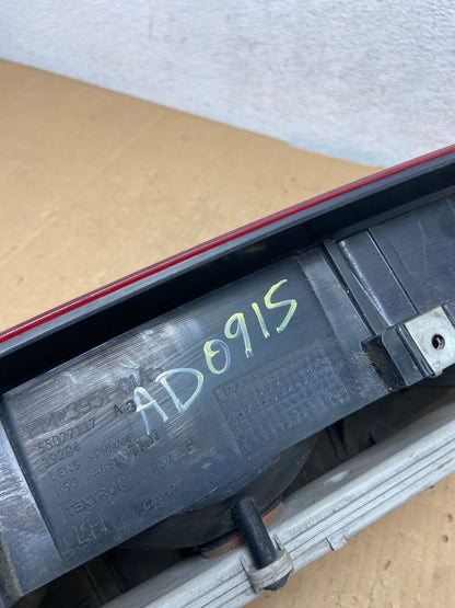 2002 to 2006 Dodge Ram 1500 Left Driver side Tail Light AD0915 LK6