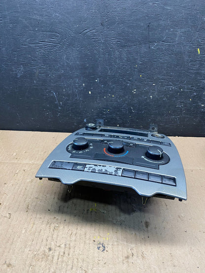 2005 to 2007 Jeep Commander Grand Cherokee A/C Climate Control Bezel M6553 DG4