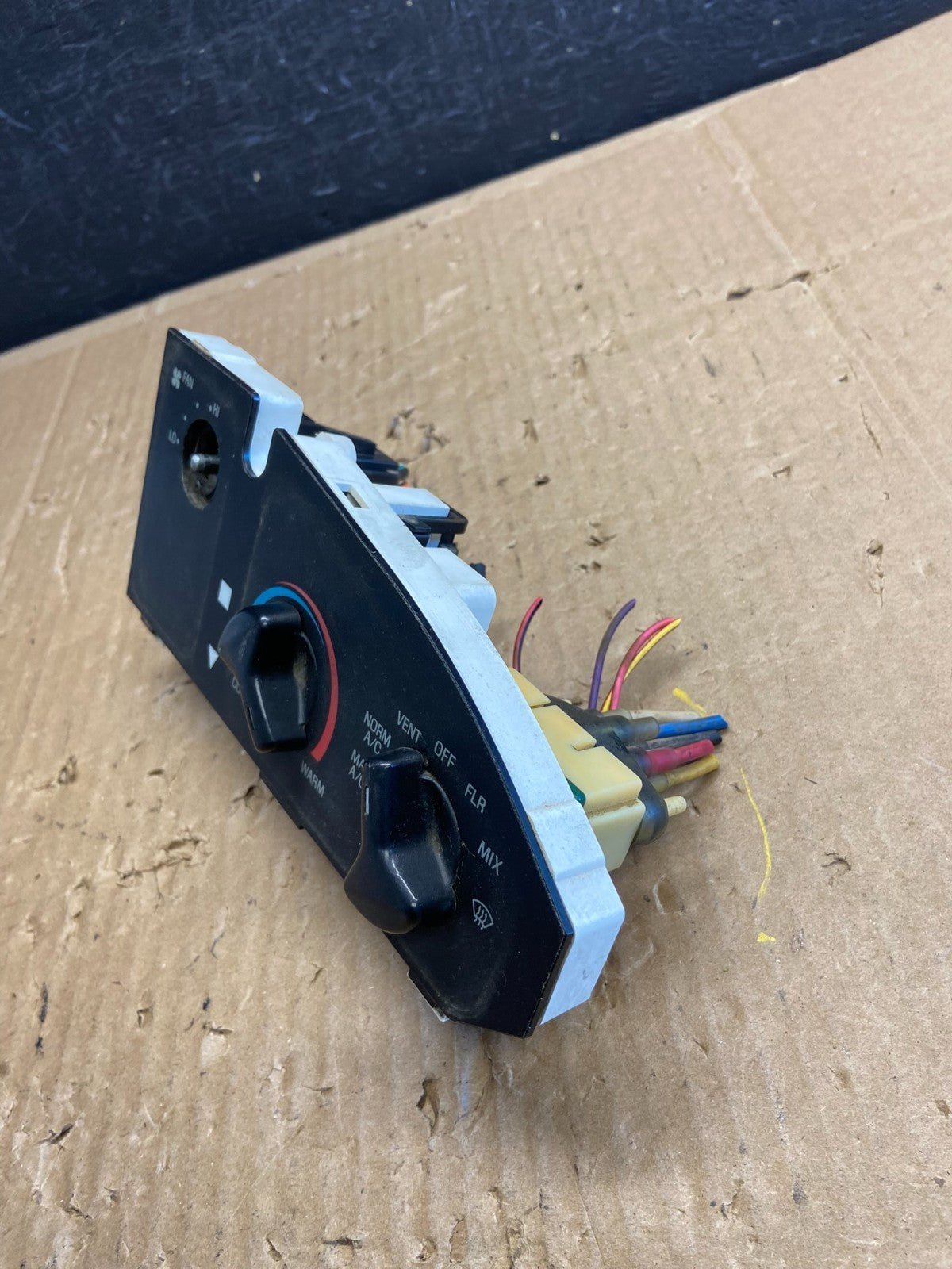 1997-2014 Ford Van Econoline E150 E250 Heater Climate Fan Control ad6789 DG3