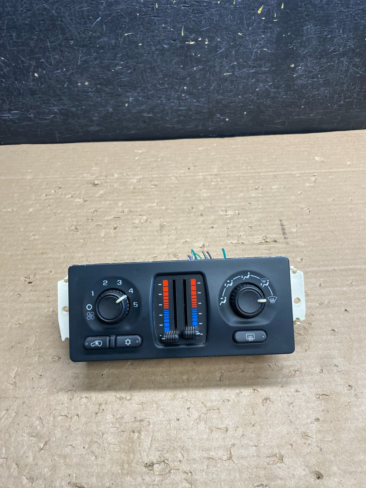 2003 to 2006 Chevrolet Silverado HVAC Heater Climate Control Module AG8395 DG0