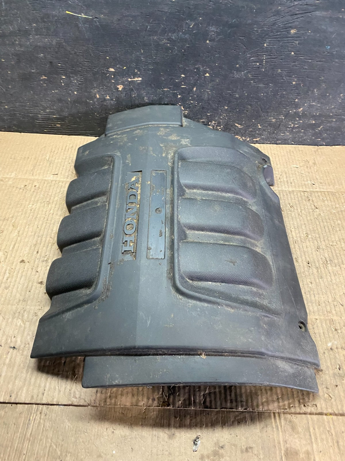 2005 to 2007 Honda Odyssey Black Engine Cover T9627 DG3