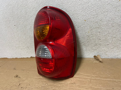 2002 2003 2004 Jeep Liberty Right Passenger Rh Side Tail Light AG8333 LK2