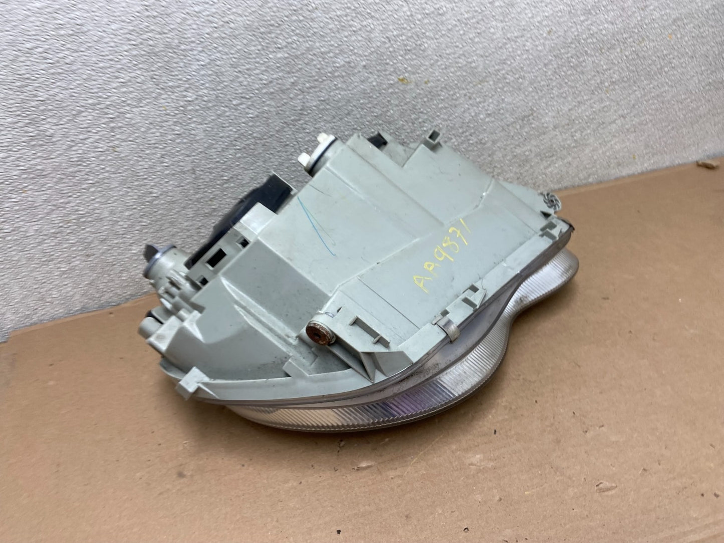 2005 to 2007 Mercedes-Benz C-Class Left Driver LH Side Headlight OEM AA9871 DW7