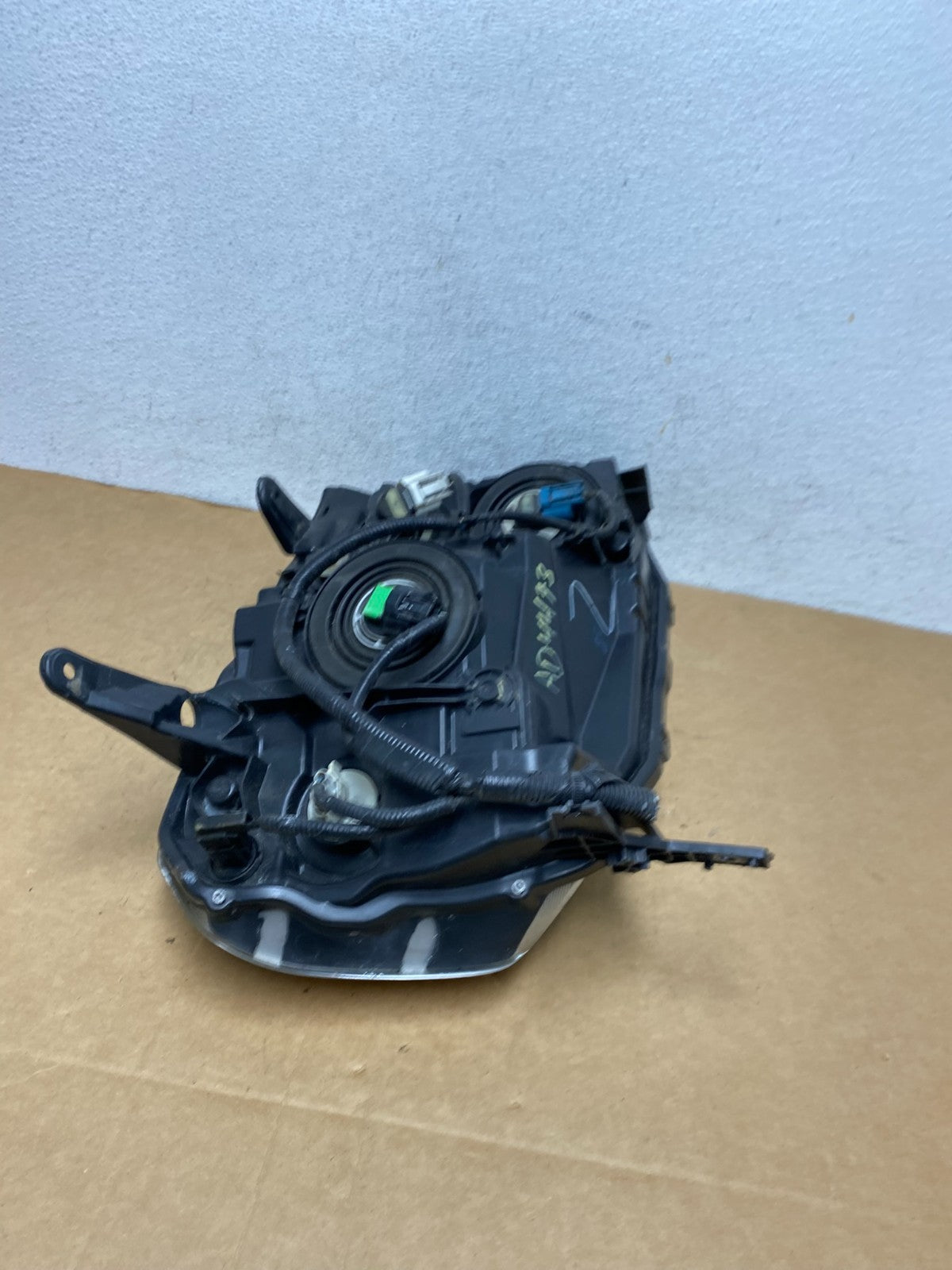 2009 2010 2011 Honda Pilot Left Driver LH Halogen Headlight AD4473 DW8