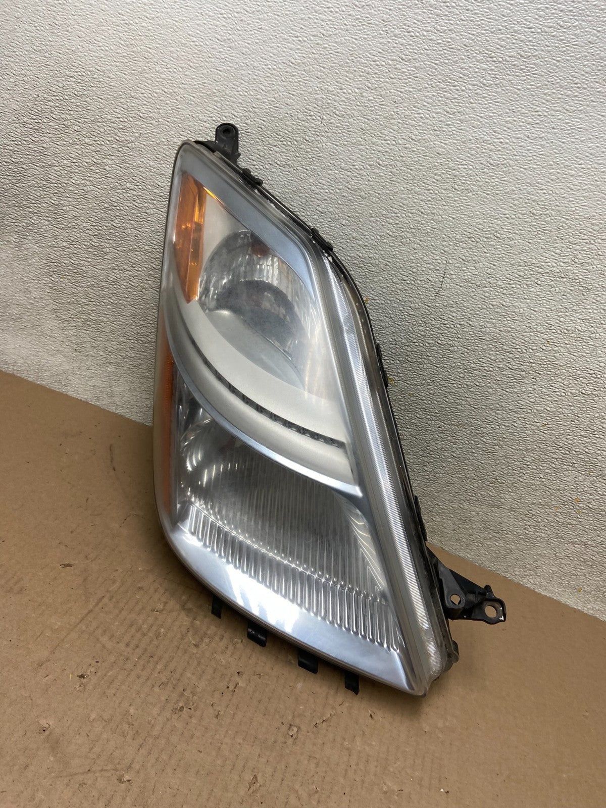 2006 - 2009 Toyota Prius Right Passenger Rh Side Headlight Halogen AB5932 DW0