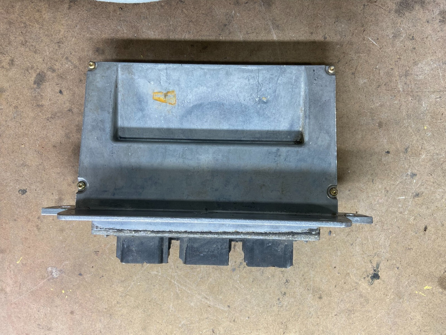 2005 Ford Explorer 4.0L Engine Control Computer 5L2A-12A650-KC M9598 DG0