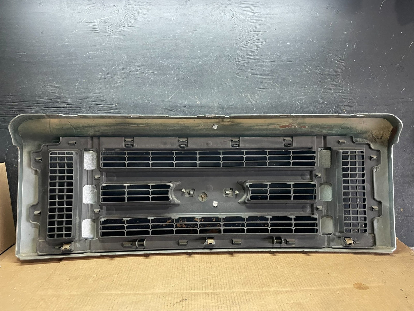 2008 to 2014 Ford Econoline E150 E250 Front Upper Chrome Grill Grille aa9104 DG7