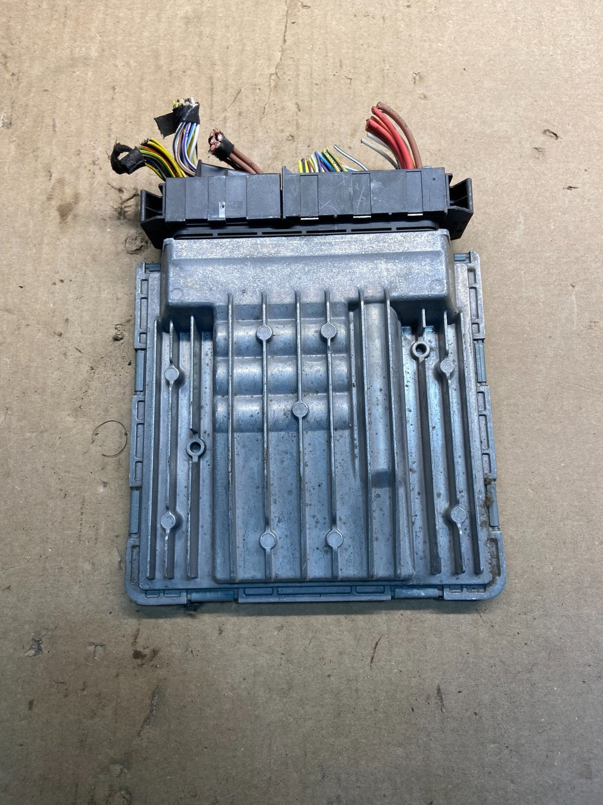2007 - 2011 BMW 328i 528i E90 ECM ECU Engine Computer 7587164 ad7403 DG1
