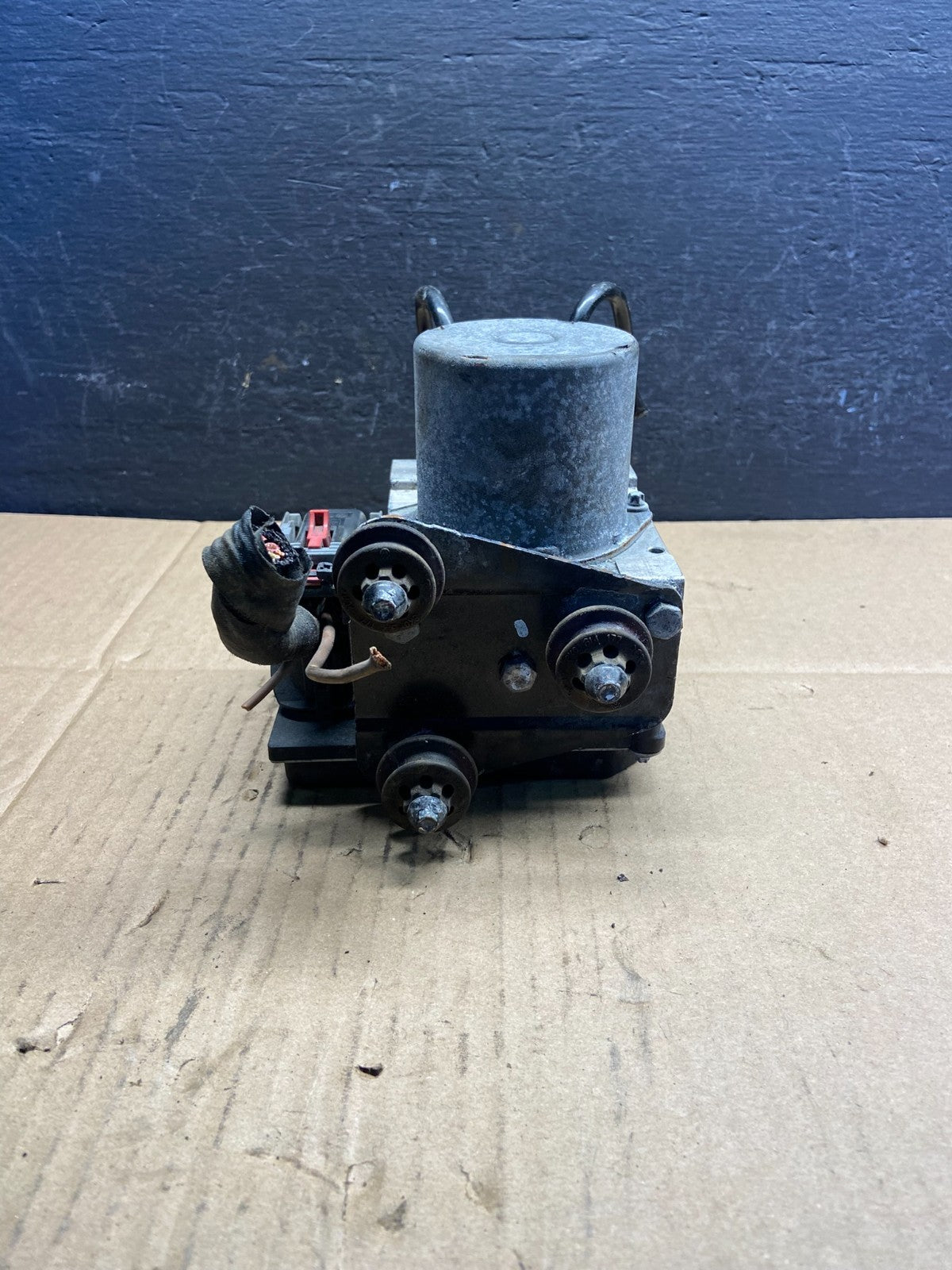 2009 to 2012 Audi Q5 ABS Anti-Lock Brake Pump 8r0907379m AD1790 DG3
