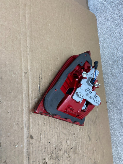 2012 to 2015 Volkswagen Passat Right Passenger Tail light inner Oem AB4919 LK4