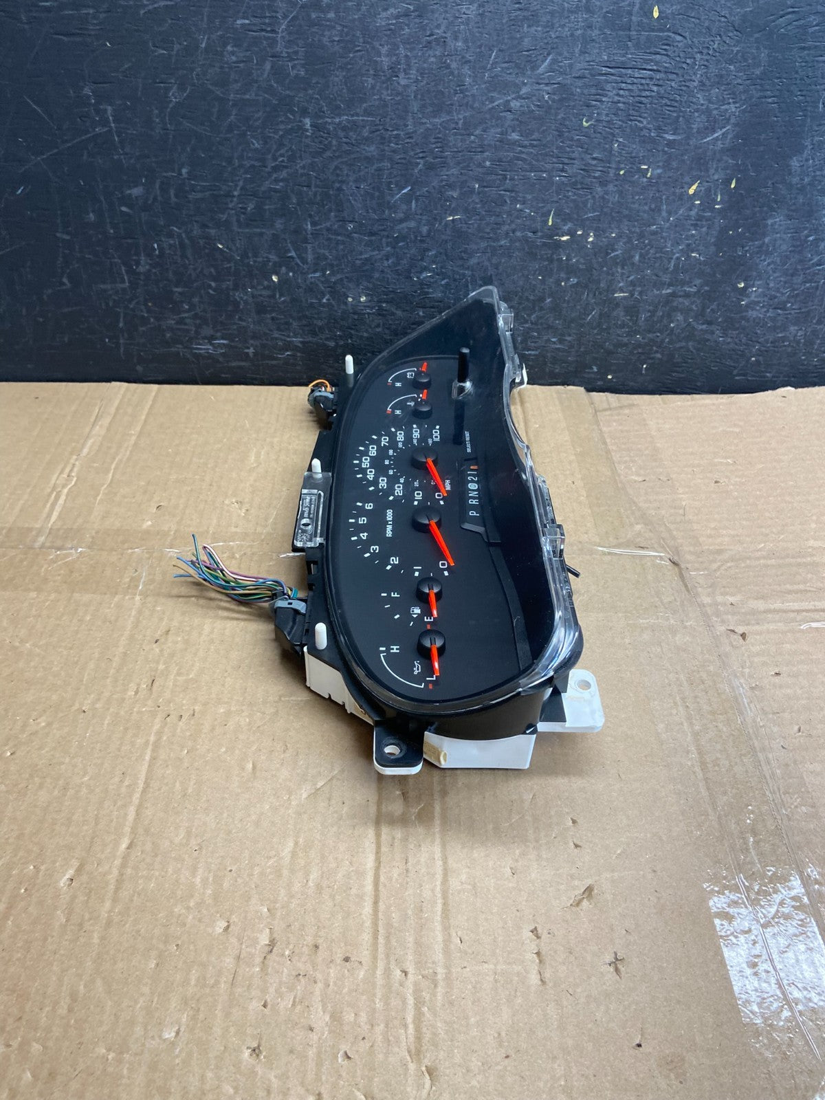 2006 Ford E350 Gauge Speedometer Cluster AF2791 DW1
