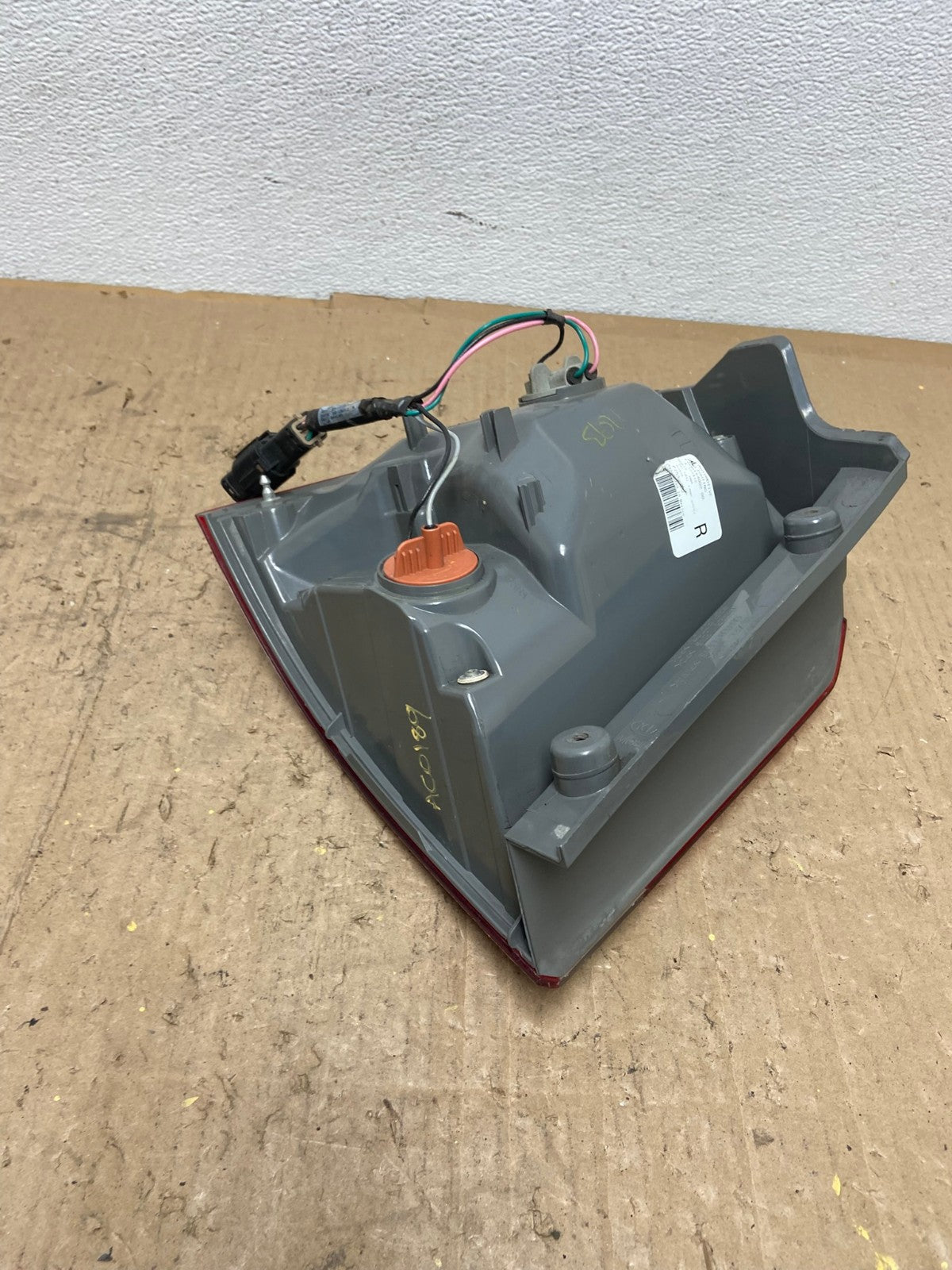 2011 to 2013 Kia Sorento Right Passenger RH Side Tail Light Oem AC0189 LK6
