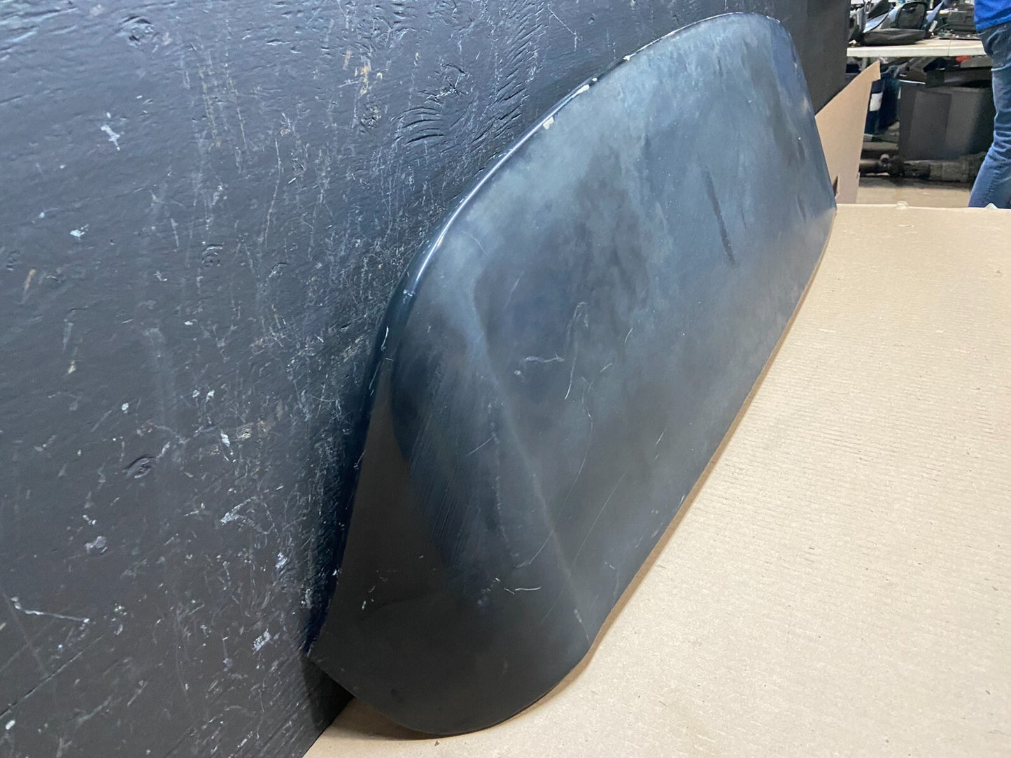 2004 to 2009 Lexus RX350 Rear Trunk Lid Tail Gate Lift Gate Spoiler OEM E8462 DG2