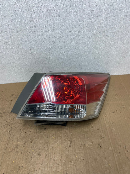 2008 to 2012 Honda Accord Sedan Tail light Right Passenger RH Side AC0166 LK0