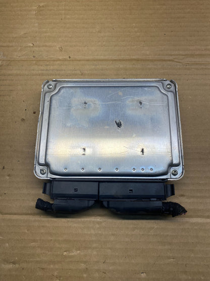 2004 2005 Audi S4 Engine Computer Ecu Pcm Ecm 8e0910560c AE6211 DG1