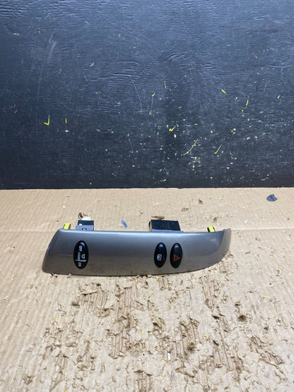 2004 to 2010 Toyota Sienna Left Side Climate Switches Bezel Trim OEM V7602 DG0