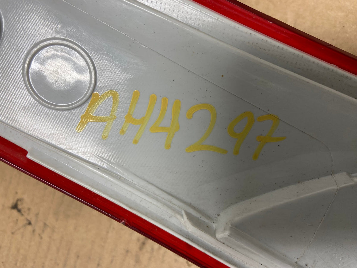 2013 to 2016 Ford Escape Left Driver LH Side Tail Light AH4297 LK8