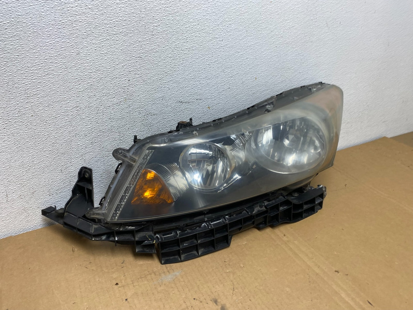 2008 to 2012 Honda Accord Sedan Headlight Left Driver Lh Side AD2676 DW2
