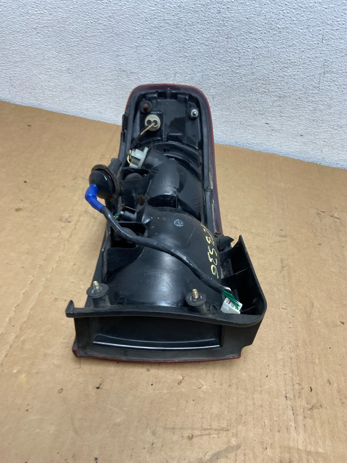 1995 - 1996 Toyota Camry Sedan Right Passenger Tail Light Lamp AC8536 DW6