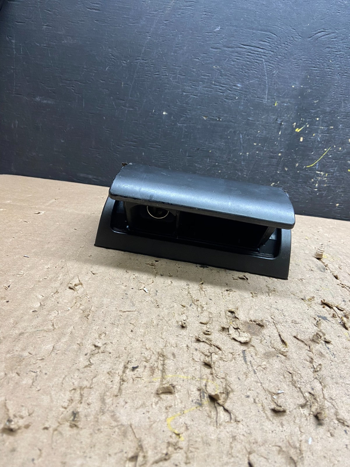 1998 to 2005 Lexus GS300 GS400 Center Console Ash Tray Storage OEM T8382 DG1
