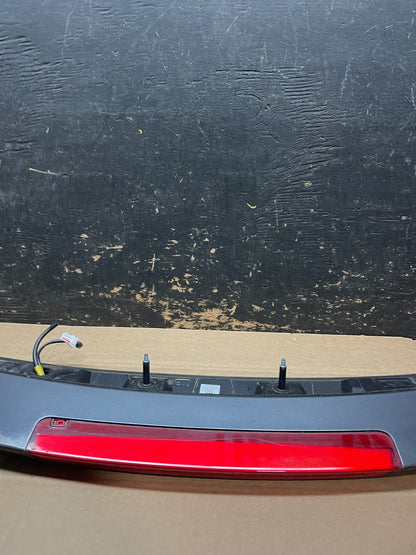 2015 to 2020 Kia Sedona Rear Trunk Spoiler Wing Oem Y9246 DG6