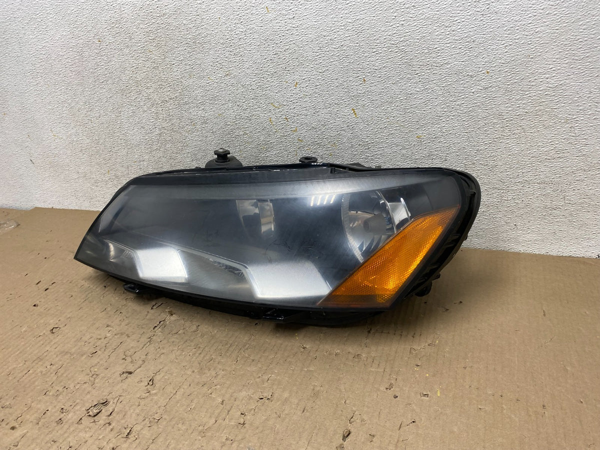 2012-2015 Volkswagen Passat Left Driver LH Side Halogen Headlight AH6612 DW2